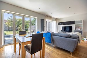 Photo 16- click for photo gallery